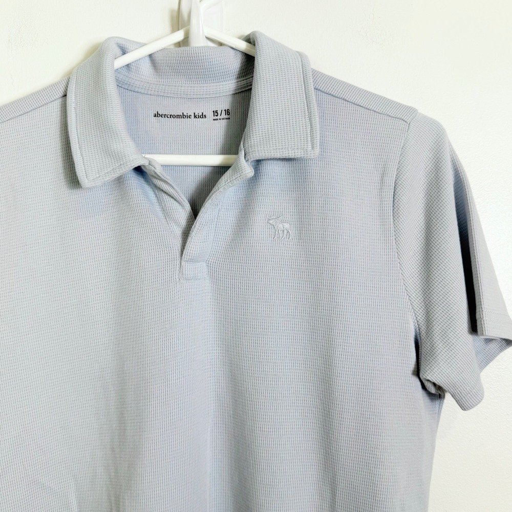 Abercrombie Kids Polo Shirt Boys 15/16 Light Blue Waffle Knit Short Sleeve Moose